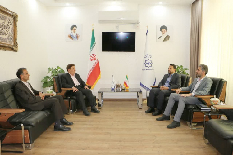 دیدار رئیس دانشگاه بیرجند با مدیرعامل سازمان همیاری شهرداریهای خراسان جنوبی